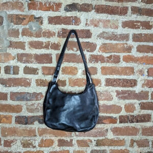 Tempo‎ Black Leather Purse